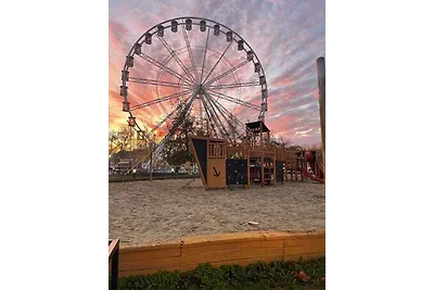Ferienhaus in Strandnähe mit Terrasse und