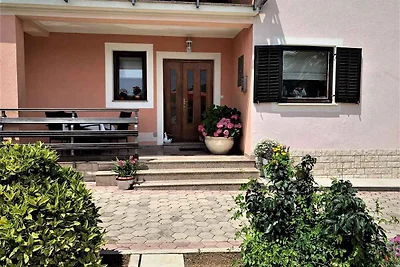 Ferienwohnung in ruhiger Lage mit Poolnutzung