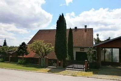 Ferienhaus mit Schwimmbad, Trampolin, Minigol