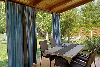 Ferienhaus mit moderner Einrichtung