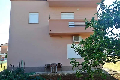 Ferienwohnung mit Terrasse und Klimaanlage