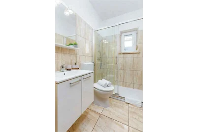 Ferienwohnung mit Balkon und Pool