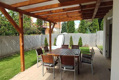 Ferienhaus mit Whirlpool, Klimaanlage und