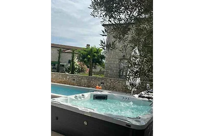 Villa mit Klimaanlage und Pool