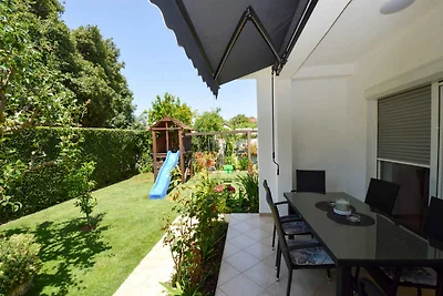 Ferienwohnung mit Garten und Kinderspielplatz