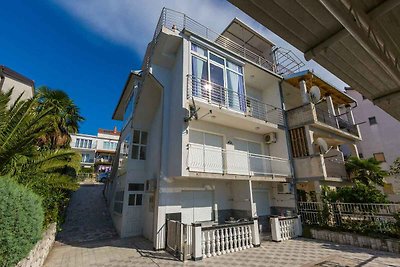 Ferienwohnung mit Terrasse und Klimaanlage