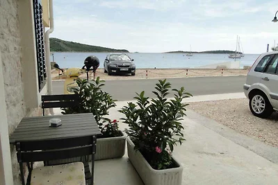 Studio mit Terrasse und Meerblick