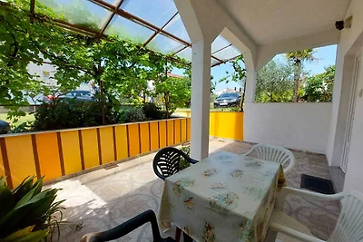 Ferienwohnung mit Klimaanlage und Terrasse