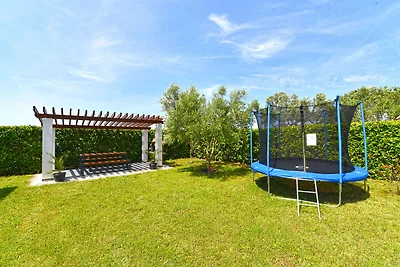 Ferienhaus mit Terrasse und Klimaanlage