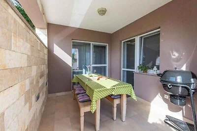 Ferienhaus mit Garten und nur 200 m vom