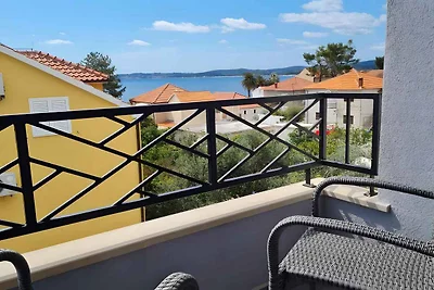 Ferienwohnung Mit Meerblick und Terasse