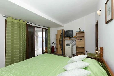 Ferienwohnung mit Balkon und Meerblick