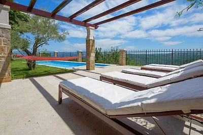 Villa mit Pool