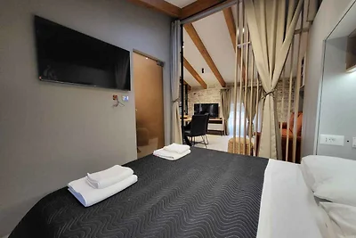 Studio mit Klimaanlage im Ortszentrum