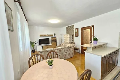 Ferienwohnung für 6 Personen mit Terrasse