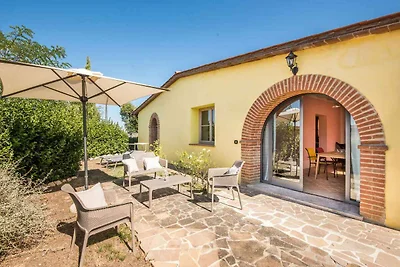 Ferienwohnung mit Terrasse, Klimaanalge und