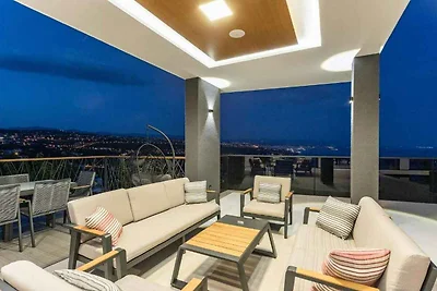 Luxuriöse Villa Titanium mit Meerblick und pr