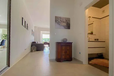 Ferienwohnung mit Terrasse und Klimaanlage