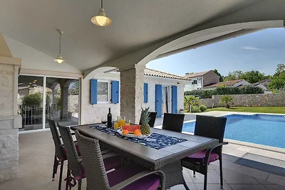 FerienHaus mit einem beheiztem Aussenpool