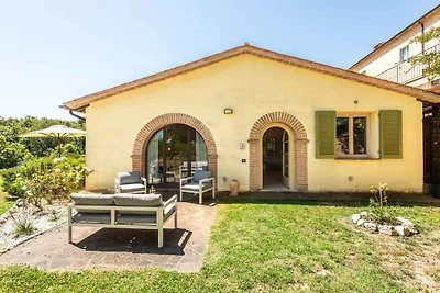 Ferienwohnung mit Terrasse, Klimaanlage und