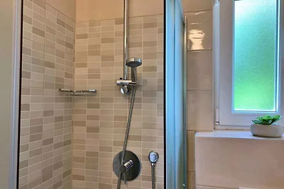 Ferienwohnung mit Balkon und Klimaanlage