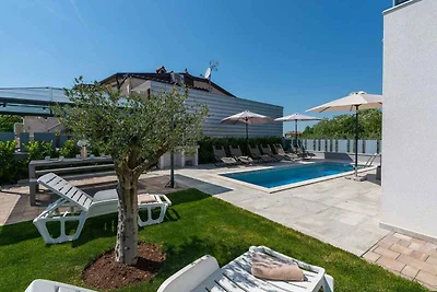 Villa mit Privatpool