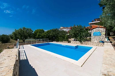 Studio mit Pool und Meerblick