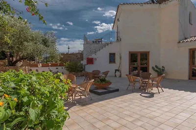 Ferienwohnung mit Aussenpool und WLAN
