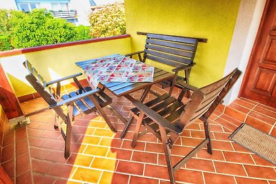 Ferienwohnung mit Terrasse und Grill