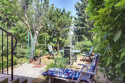 Ferienwohnung mit Terrasse und Garten