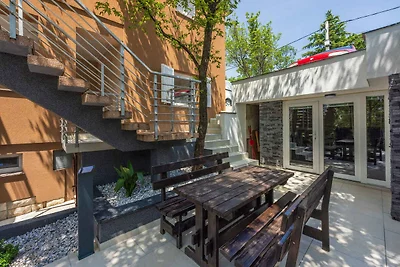 Ferienwohnung mit Balkon und Meerblick