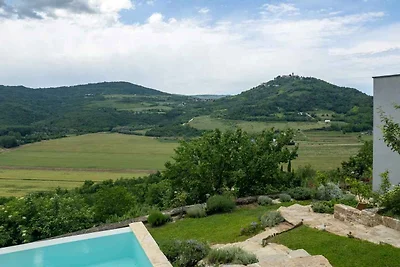 Villa mit Klimaanlage und Pool