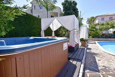 Ferienwohnung nah am meer mit pool und