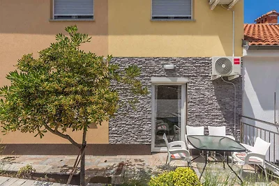 Studio mit Terrasse und Grill