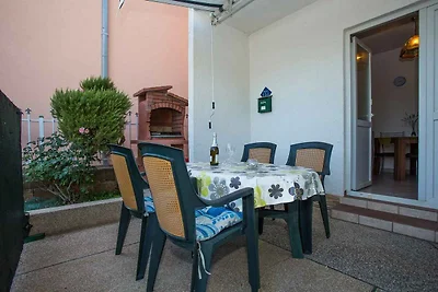 Ferienwohnung mit Terrasse und Klimaanlage