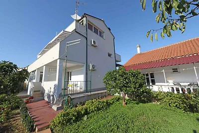Ferienwohnung mit Terrasse, Klimaanlage