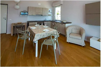 Ferienwohnung mit Klimaanlage und Balkon