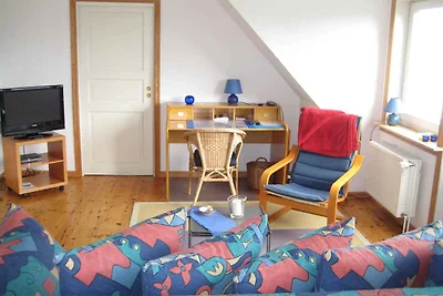 Ferienwohnung mit Balkon, Blick zum Wasser un