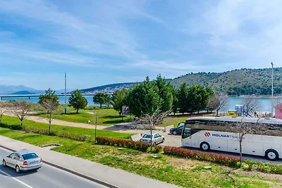 Ferienwohnung mit Klimaanlage und Meerblick i