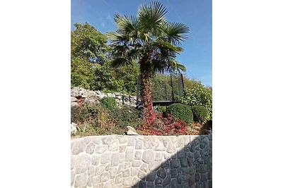 Ferienwohnung mit Terrasse und Grill