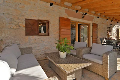 Ferienhaus mit Klimaanlage und Aussenpool