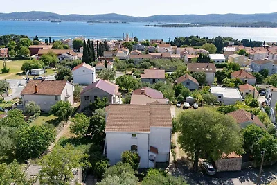Charmantes Apartment mit Meerblick in Sv.