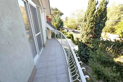 Ferienwohnung mit grosser Balkon, amerikanisc