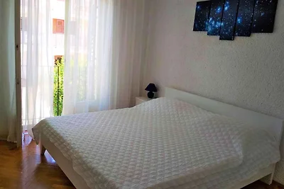 Ferienwohnung mit Balkon und Klimaanlage