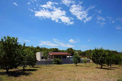 Ferienhaus mit Pool und Klimaanlage