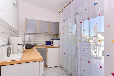 Ferienwohnung mit Klimaanlage und Balkon