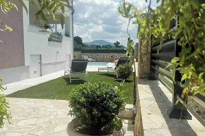Ferienhaus mit Klimaanlage und Aussenpool