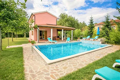 Villa mit Pool, Fitnessraum und Sauna für 8