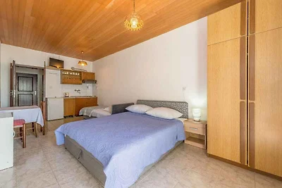 Studio mit gro''sser Terrasse und einem wunde