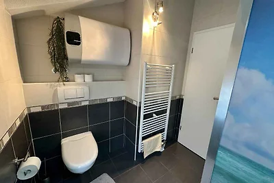 Ferienwohnung mit Balkon und Klimaanlage